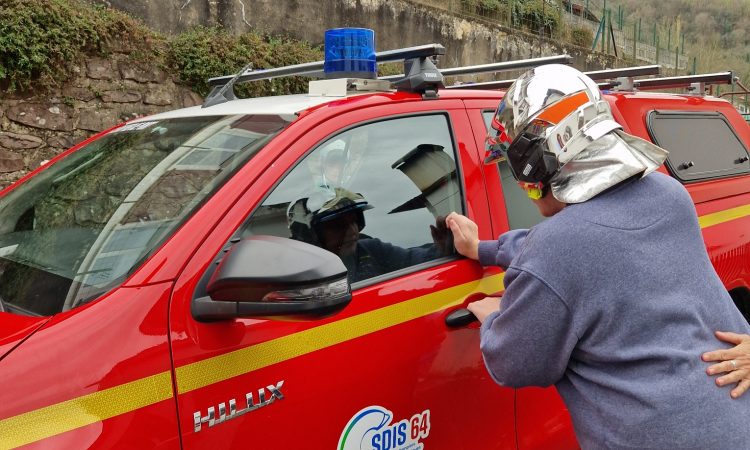 Véhicule accessible et partage du casque